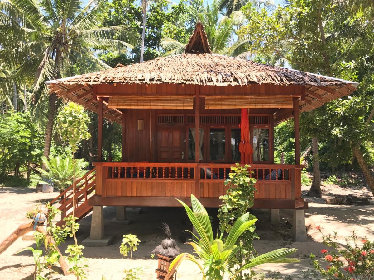 Blue Bay Divers Likupang Bangka Exterior foto